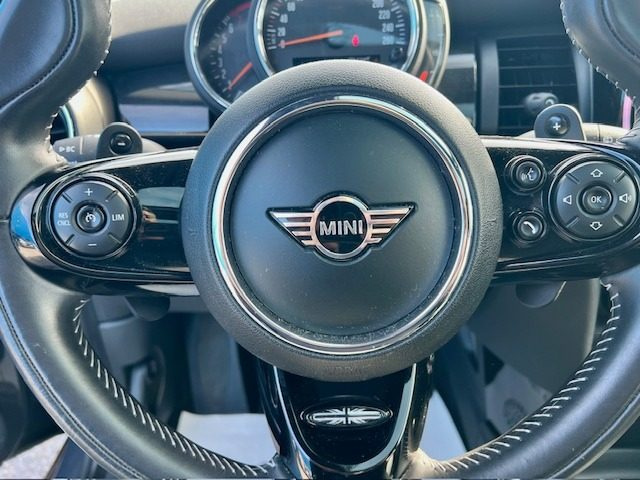 MINI Cooper S usata, con Leve al volante