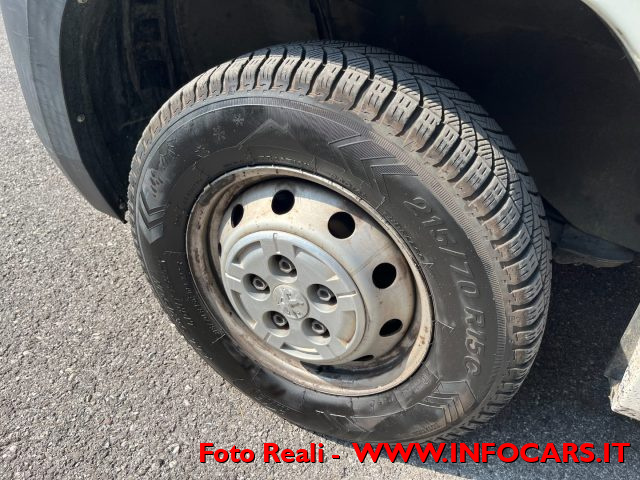 PEUGEOT Boxer usata, con Bluetooth