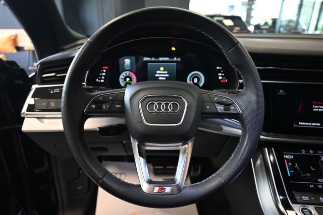 AUDI Q8 usata 39
