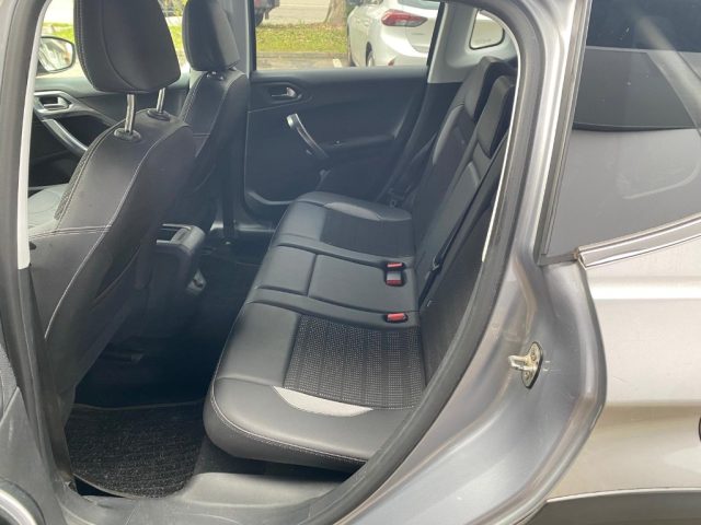 PEUGEOT 2008 usata, con Cruise Control