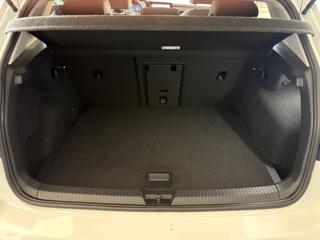 VOLKSWAGEN Golf usata, con Volante multifunzione