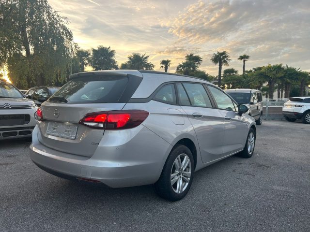 OPEL Astra usata, con Autoradio