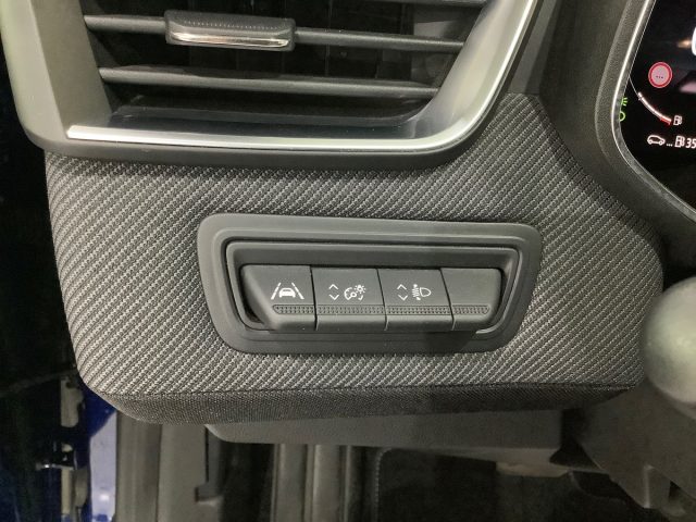 RENAULT Clio usata, con Autoradio digitale