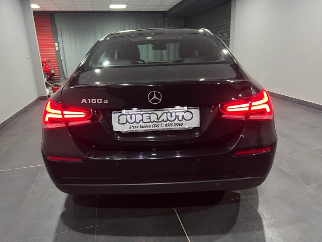 MERCEDES-BENZ A 180 usata, con Alzacristalli elettrici