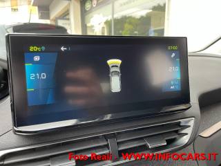 PEUGEOT 3008 usata, con Sensori di parcheggio anteriori