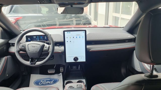 FORD Mustang Mach-E usata, con Airbag