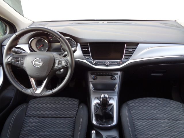 OPEL Astra usata, con Climatizzatore