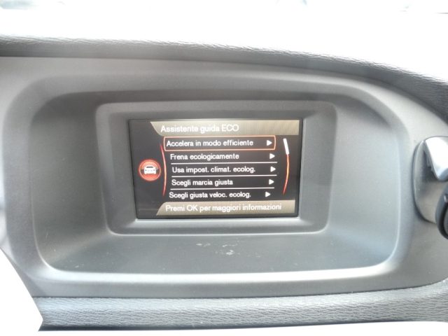 VOLVO V40 usata, con Volante multifunzione