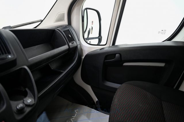 PEUGEOT Boxer usata 16