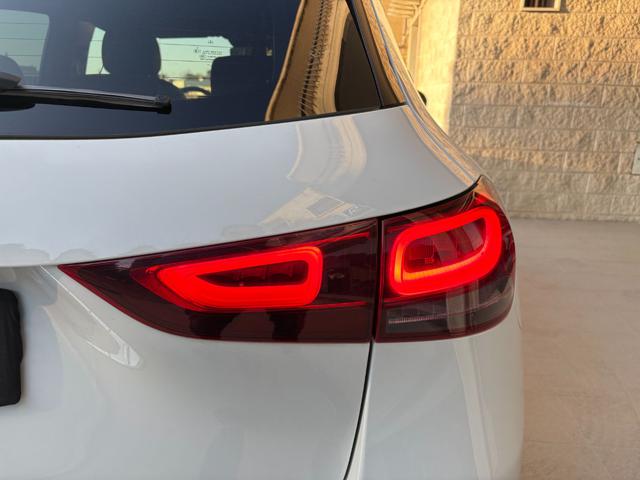 MERCEDES-BENZ GLA 180 usata, con Bluetooth