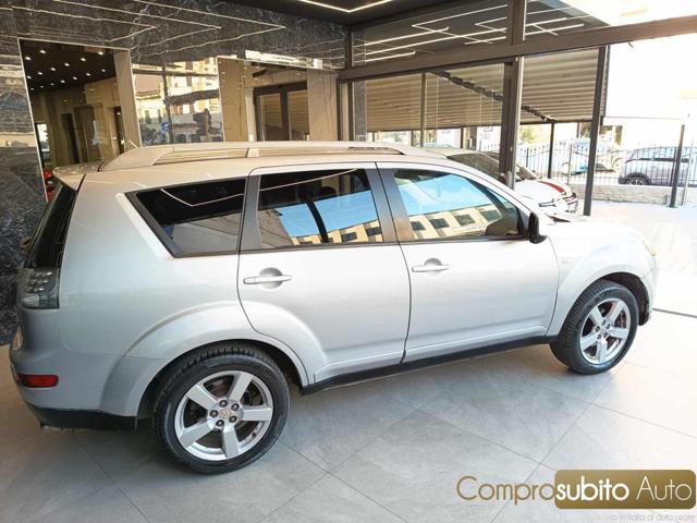 MITSUBISHI Outlander usata, con Airbag Passeggero