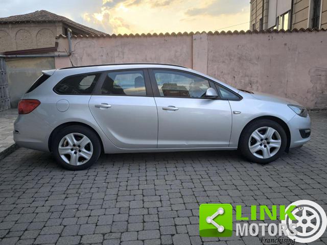 OPEL Astra usata, con Cruise Control
