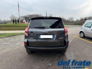 TOYOTA RAV 4 usata, con Alzacristalli elettrici