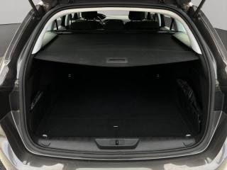 PEUGEOT 308 usata, con Autoradio digitale