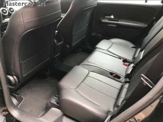 MERCEDES-BENZ GLB 200 usata, con Autoradio