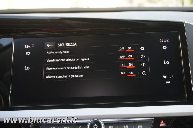 OPEL Grandland usata, con Autoradio digitale