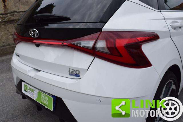 HYUNDAI i20 usata, con Sensori di parcheggio anteriori