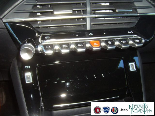 PEUGEOT 2008 usata, con Sensore di pioggia
