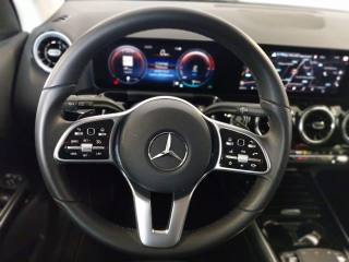 MERCEDES-BENZ GLA 250 usata, con Airbag