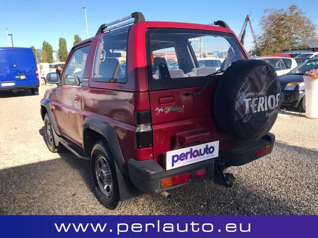 DAIHATSU Feroza usata, con Gancio traino