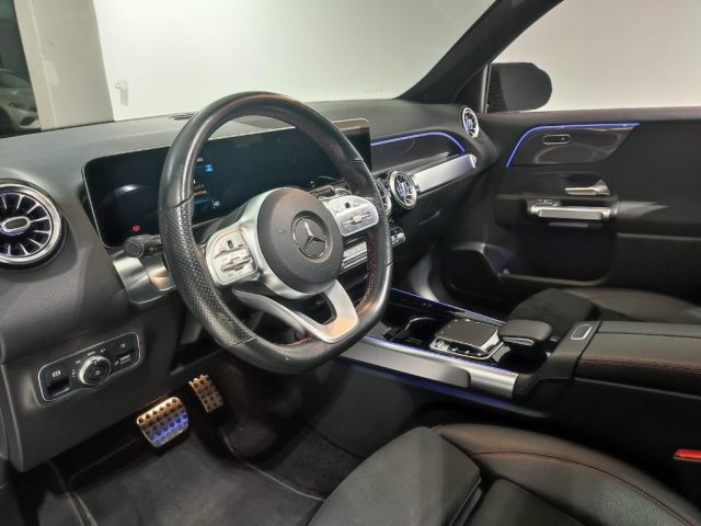 MERCEDES-BENZ GLB 220 usata, con Controllo automatico clima