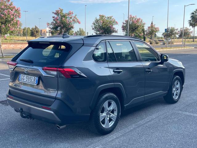 TOYOTA RAV 4 MY23 usata, con Airbag testa