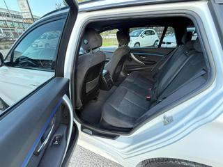 BMW 318 usata, con Fari LED
