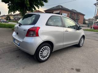 TOYOTA Yaris usata 1