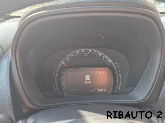 TOYOTA Aygo X usata, con Autoradio digitale
