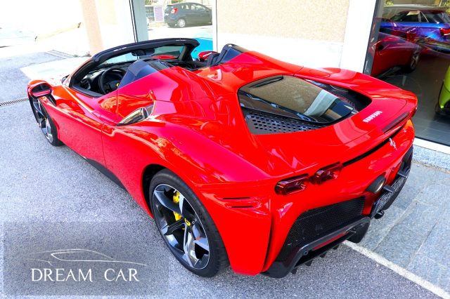 FERRARI SF90 usata, con Airbag laterali