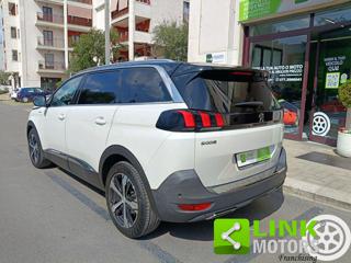 PEUGEOT 5008 usata, con Luci diurne LED