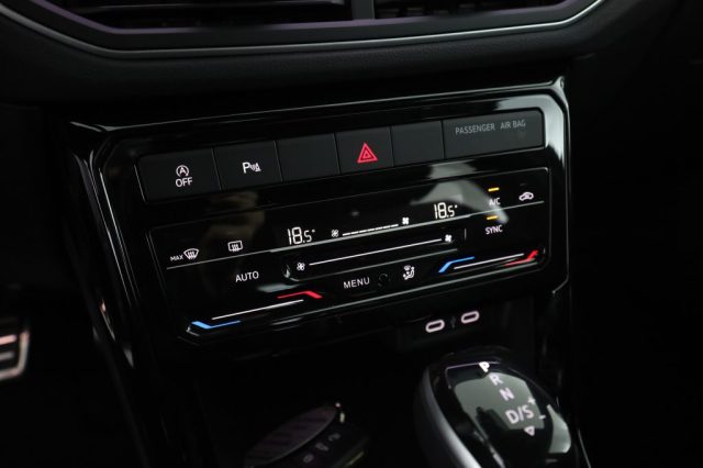 VOLKSWAGEN T-Cross usata 17