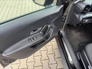 MERCEDES-BENZ A 180 usata, con Chiusura centralizzata