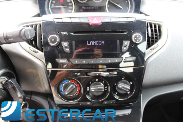 LANCIA Ypsilon usata, con Cronologia tagliandi