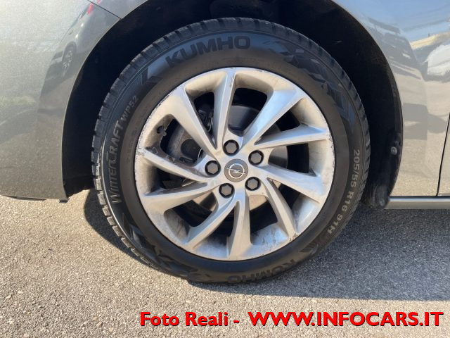 OPEL Astra usata, con Volante in pelle