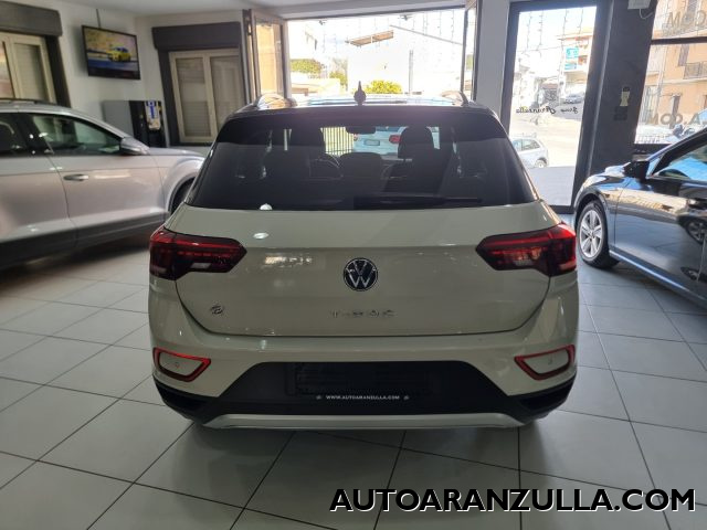 VOLKSWAGEN T-Roc usata, con Alzacristalli elettrici