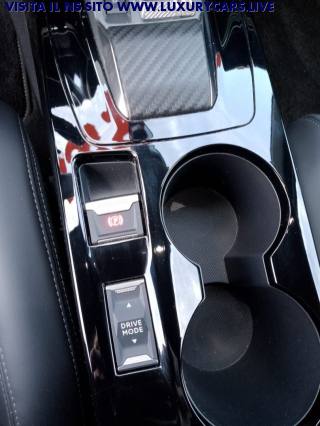 PEUGEOT 2008 usata, con Vetri oscurati