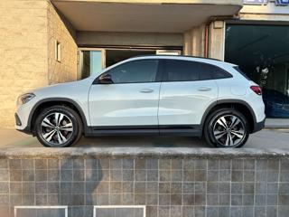 MERCEDES-BENZ GLA 180 usata, con Cerchi in lega