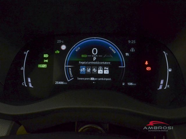 TOYOTA Yaris Cross usata 12