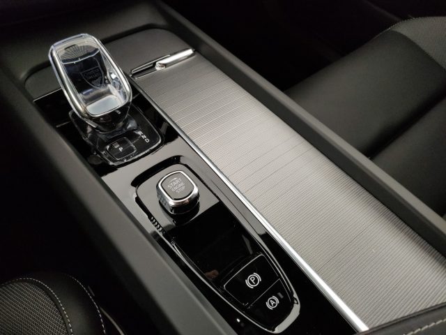 VOLVO XC60 usata, con Servosterzo