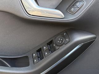FORD Fiesta usata, con Hill holder