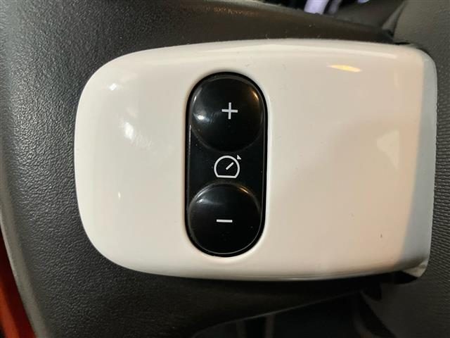 RENAULT Twingo usata, con Sensori di parcheggio posteriori