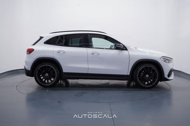 MERCEDES-BENZ GLA 200 usata, con Chiusura centralizzata
