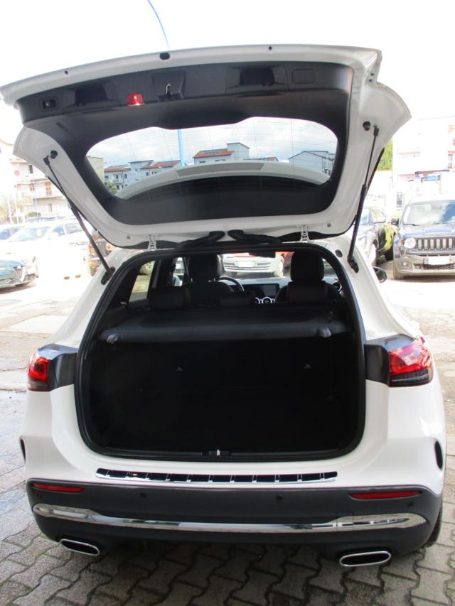 MERCEDES-BENZ GLA 200 usata, con Boardcomputer