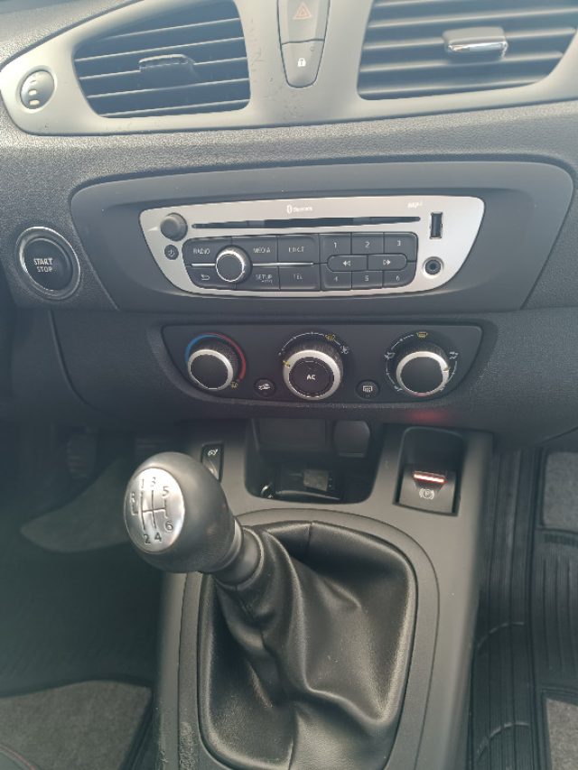 RENAULT Scenic usata, con Cruise Control