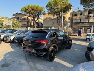 VOLKSWAGEN T-Roc usata, con Sedile posteriore sdoppiato