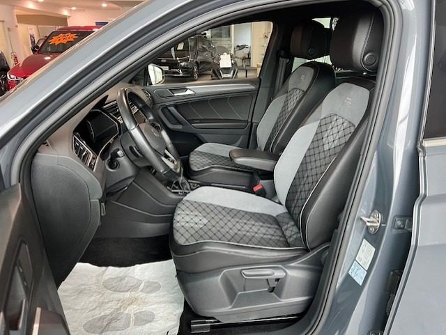 VOLKSWAGEN Tiguan usata, con Boardcomputer