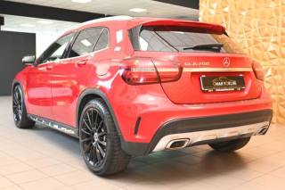 MERCEDES-BENZ GLA 200 usata 73