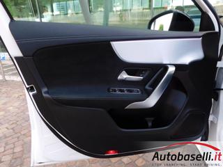 MERCEDES-BENZ A 180 usata, con Sensori di parcheggio anteriori