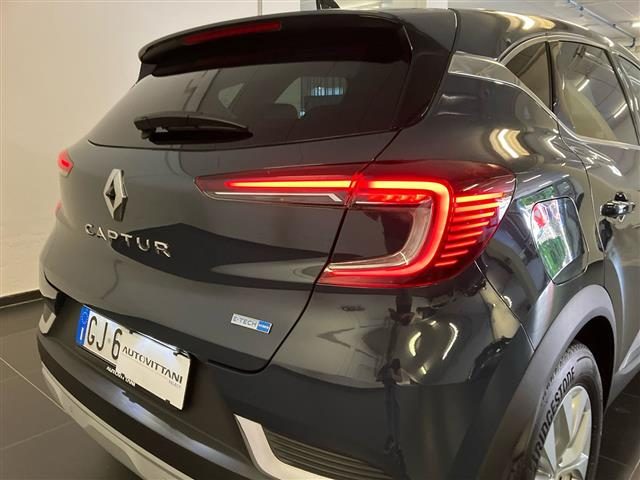 RENAULT Captur usata 7